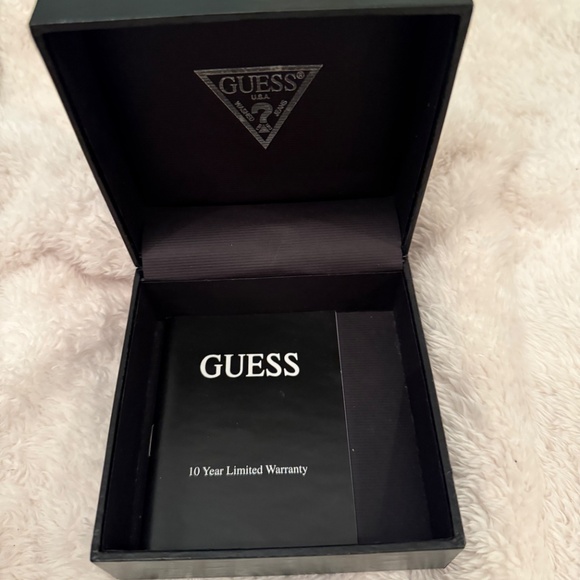 Guess Chill Black SS Swarovski Crystals Watch - Picture 2 of 16